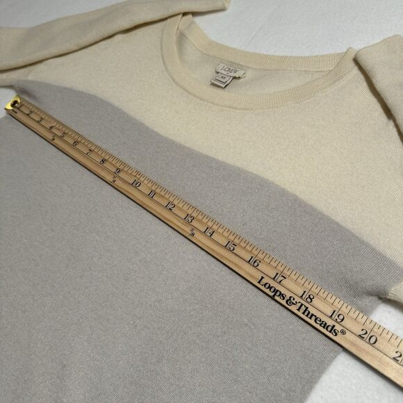 J Crew Women's Sweater XS Gray Ivory Color Block Merino Wool Minimal Neutral - Picture 8 of 10